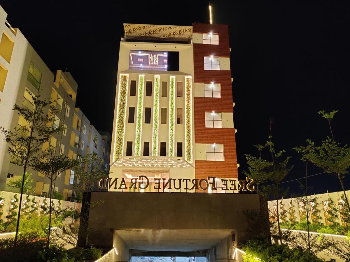 Sree Fortune Grand, Tadepalli Hotel Tadepalle Ngoại thất bức ảnh