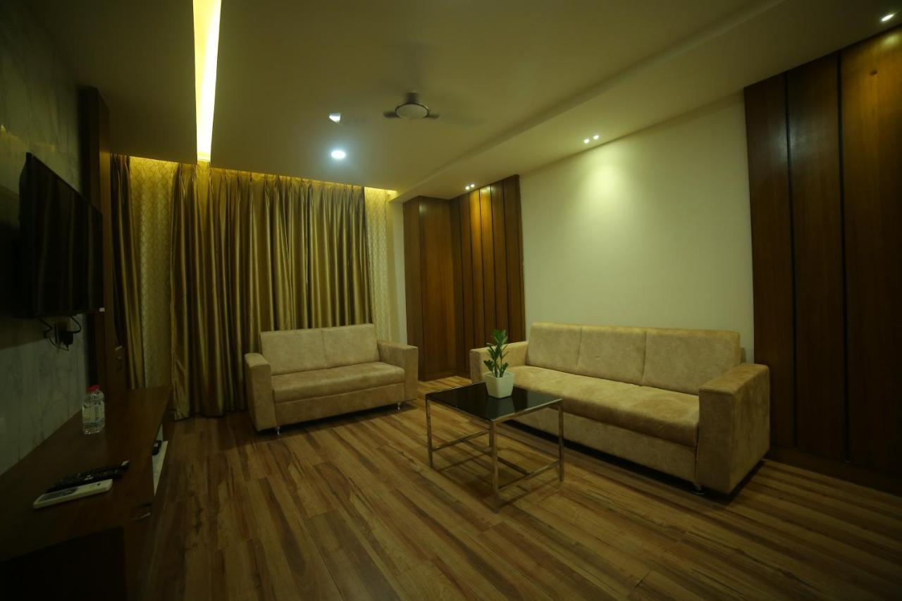 Sree Fortune Grand, Tadepalli Hotel Tadepalle Ngoại thất bức ảnh