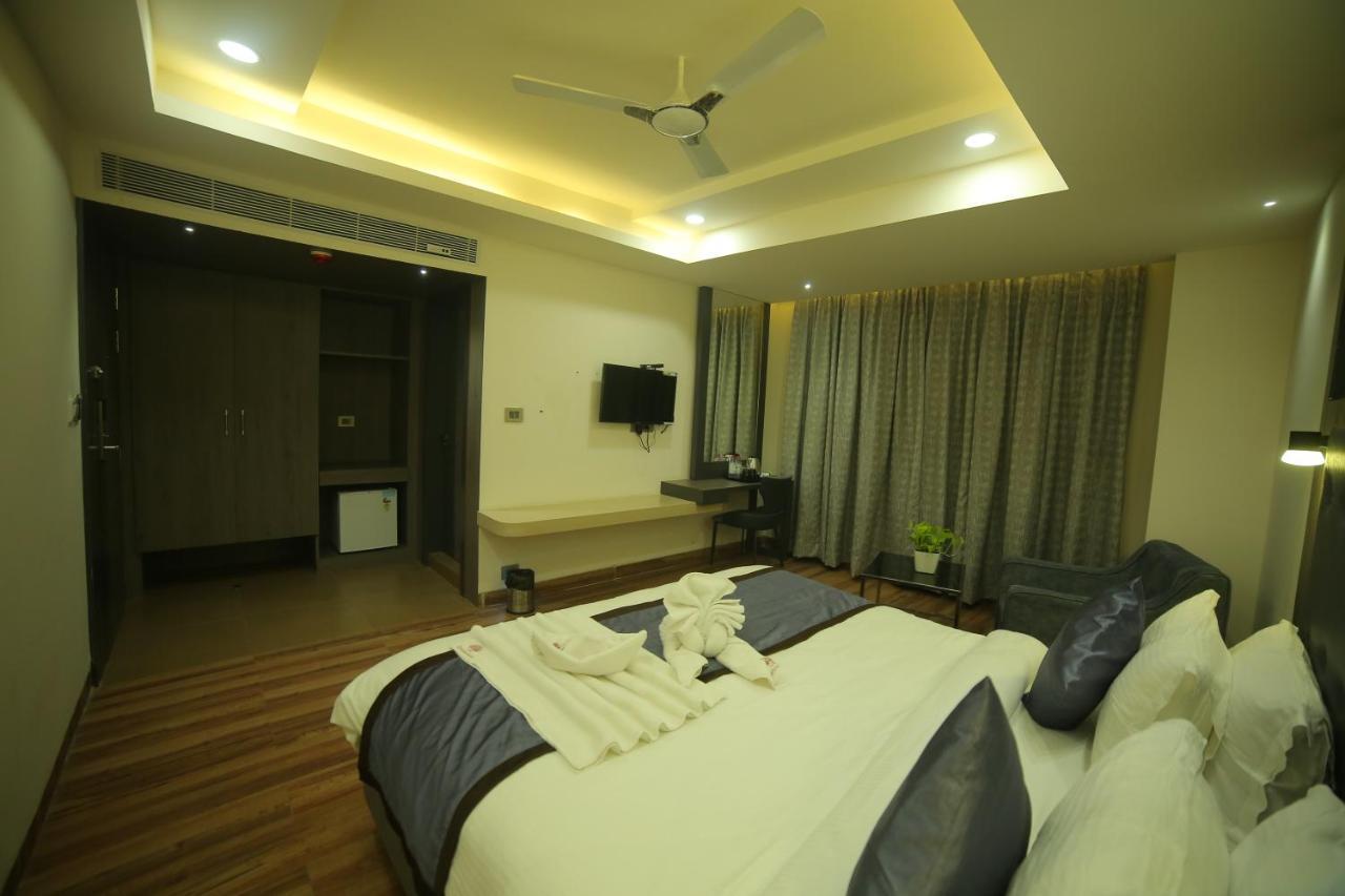 Sree Fortune Grand, Tadepalli Hotel Tadepalle Ngoại thất bức ảnh