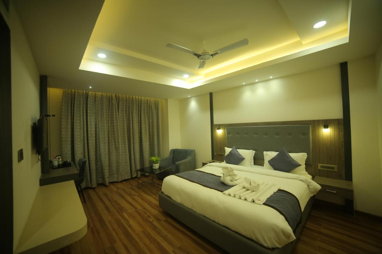 Sree Fortune Grand, Tadepalli Hotel Tadepalle Ngoại thất bức ảnh