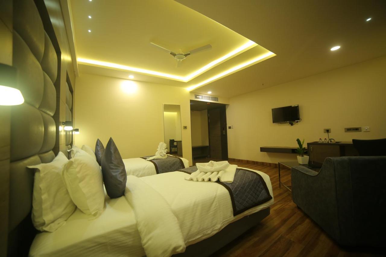 Sree Fortune Grand, Tadepalli Hotel Tadepalle Ngoại thất bức ảnh