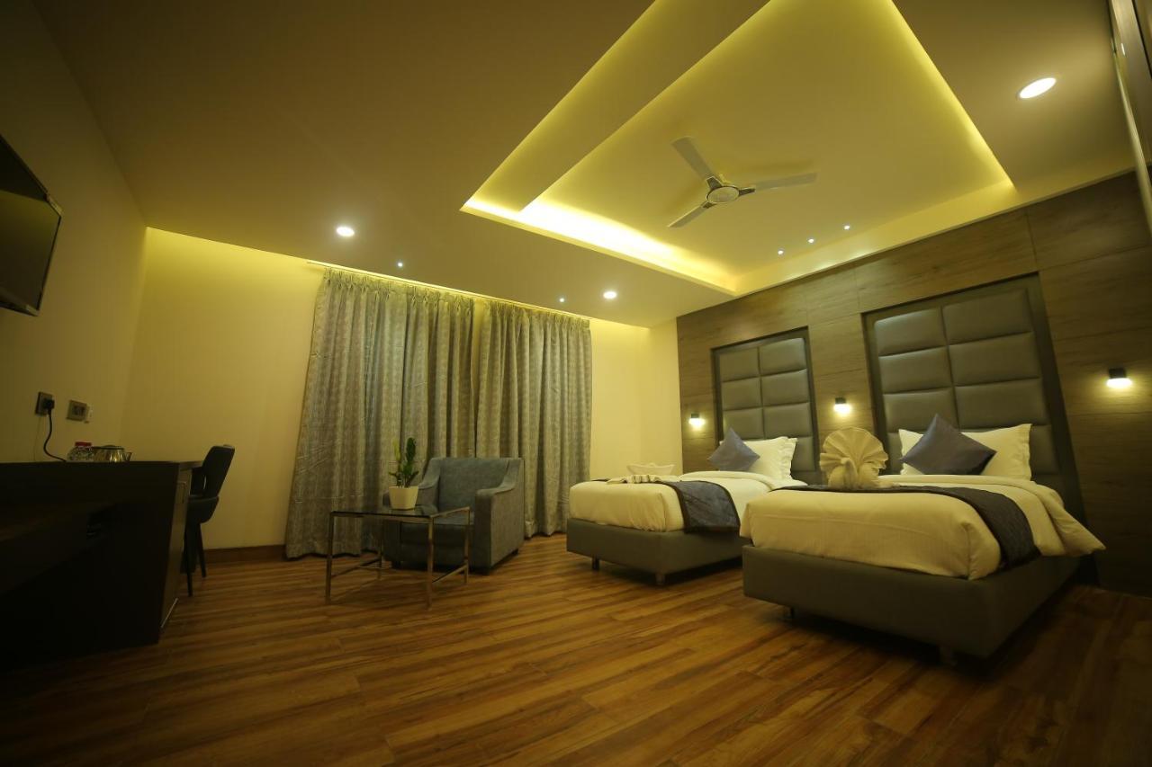 Sree Fortune Grand, Tadepalli Hotel Tadepalle Ngoại thất bức ảnh